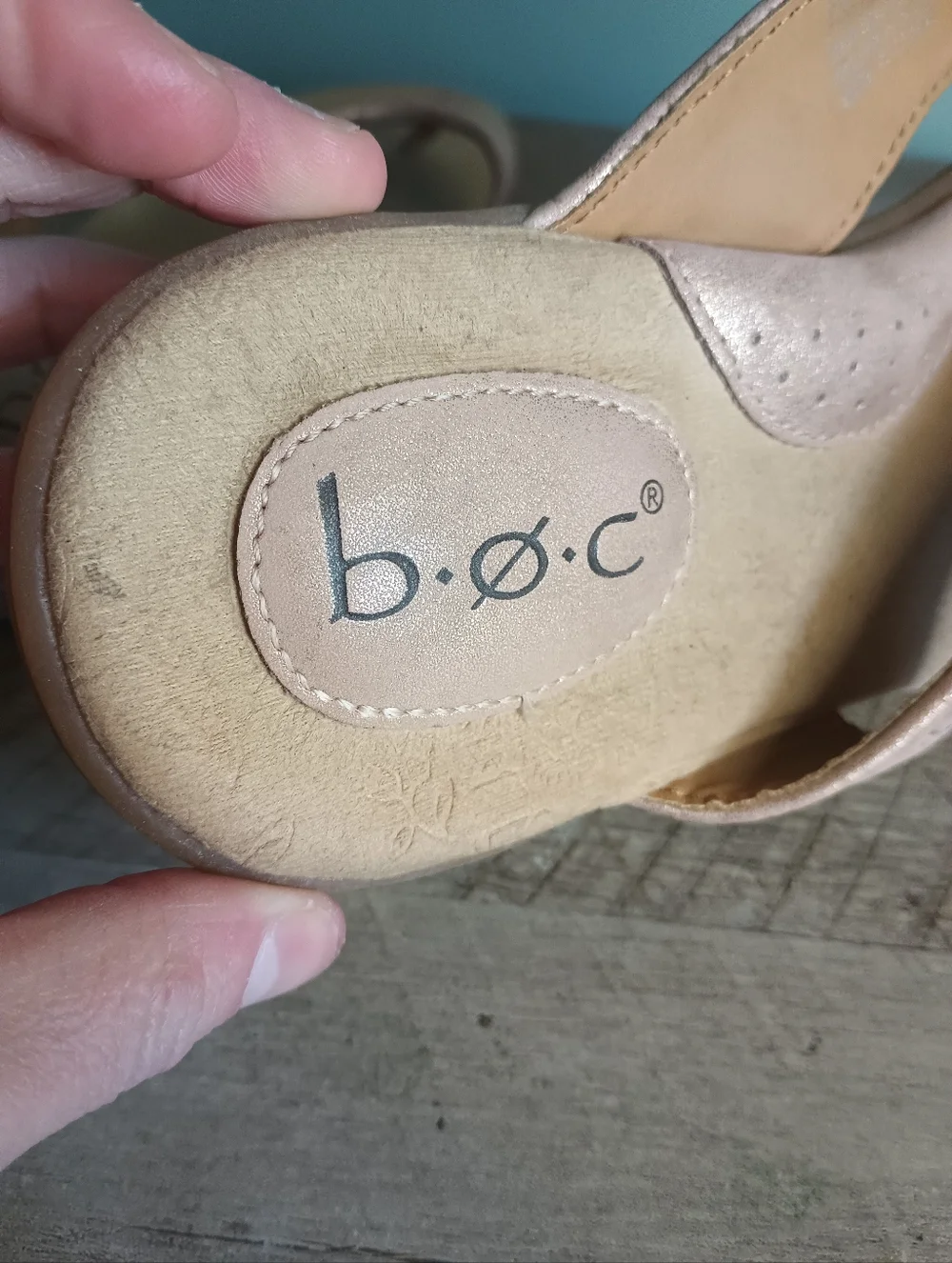 BOC Womens Cadore Metallic Thong Sandals 8 Rose Gold Comfort Beach Travel Vegan - Picture 6 of 12